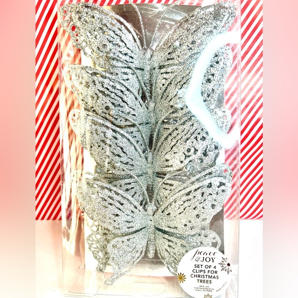 4 Large Christmas Butterflies Clip on Ornaments Silver Glitter Tree Wreaths Gift - Picture 5 of 6